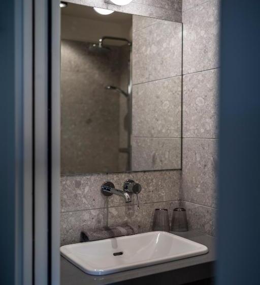 Номер Superior, Hôtel Du Domaine Saint Loup
