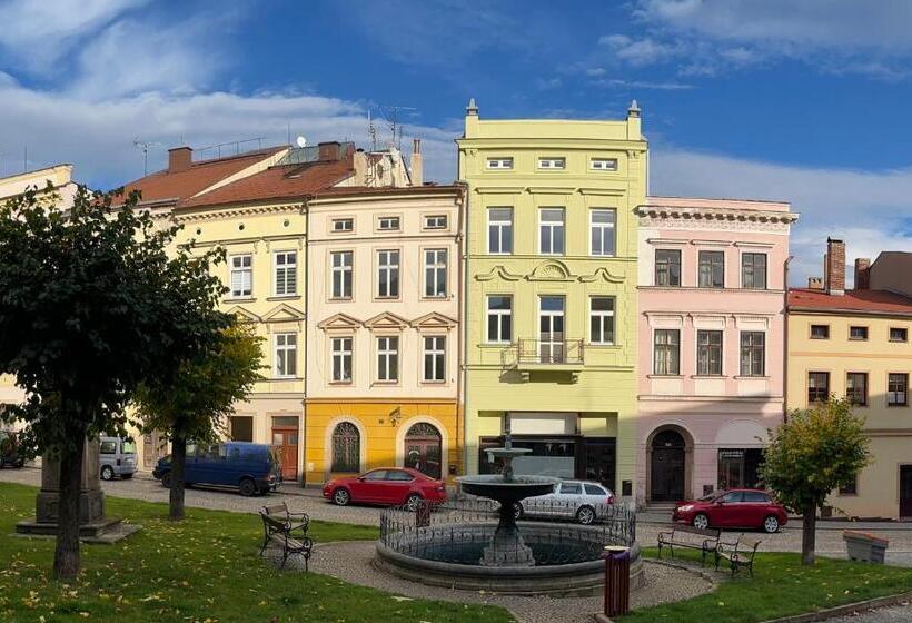 Люкс Вид на Сад, Apartmány Malé Náměstí, Broumov