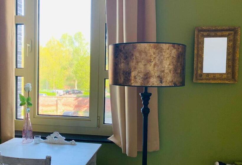 套房带园景, De Lotuspoort Met Mihr S B&b In De Abdij Van Bornem