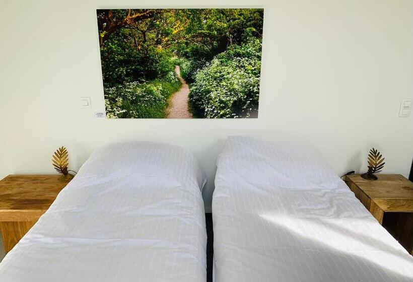 经济房, De Lotuspoort Met Mihr S B&b In De Abdij Van Bornem