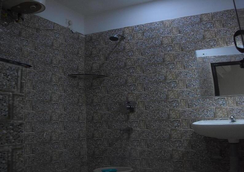 Люкс, Mangalam Residency
