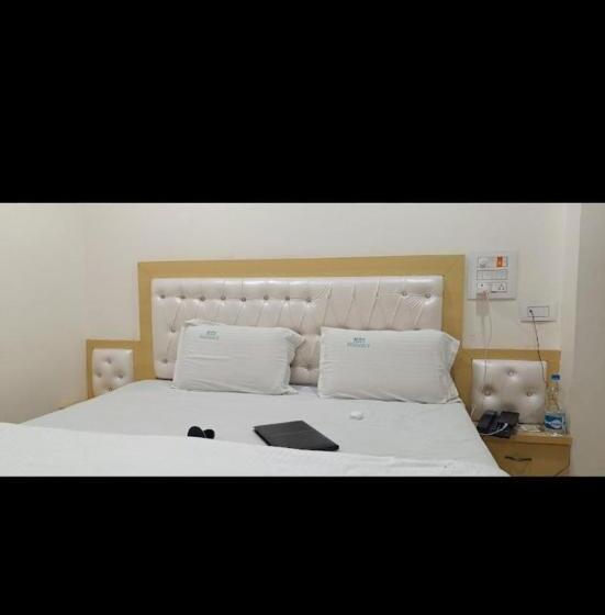Номер Deluxe, Rns Residency & Restaurant Badepalle