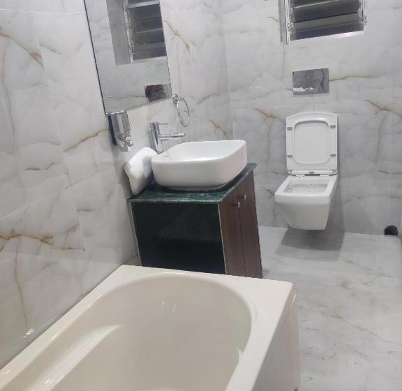 Номер Стандарт с Балконом, The Corridor Inn