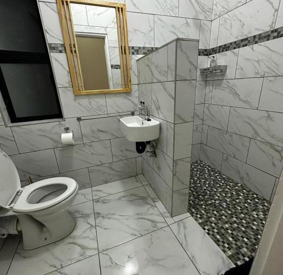 Студия Deluxe, Zuri Place