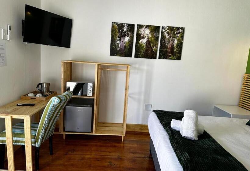 Номер Deluxe, Zuri Place