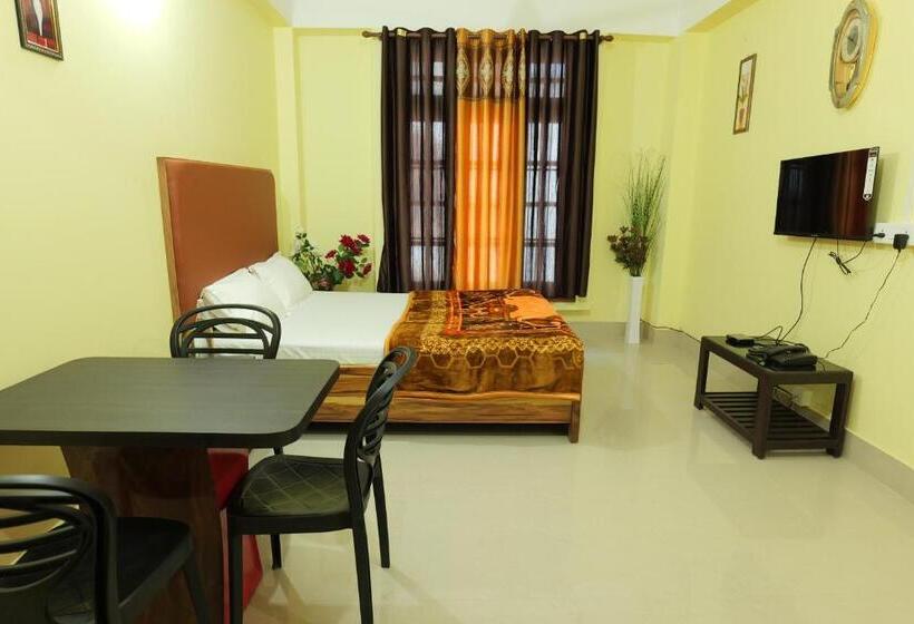 Апартаменты 2 Спальни, The Transit Stay Guwati