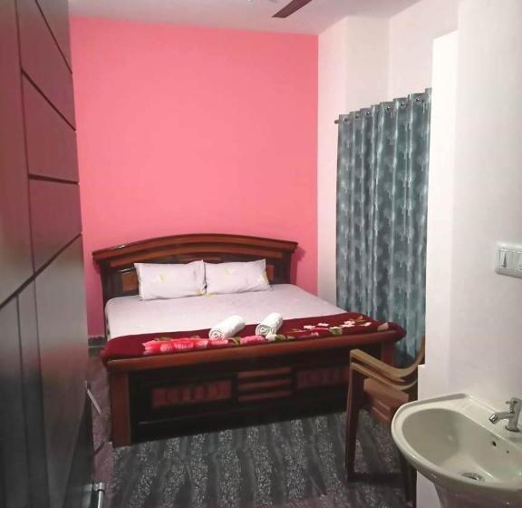标准间带露台, Vidya Homestay