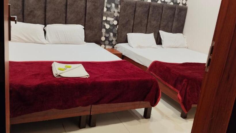 Номер Стандарт, Kanchan Kesari Palace, Ujjain