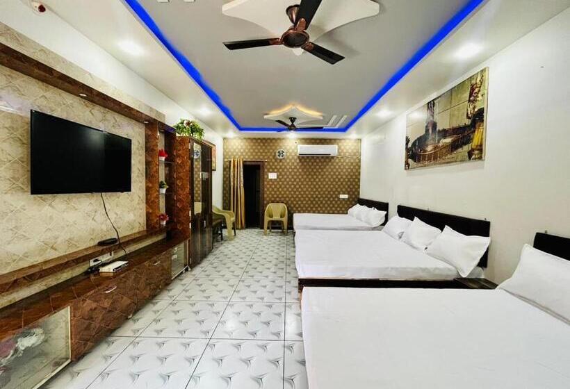 Номер Стандарт, Kanchan Kesari Palace, Ujjain