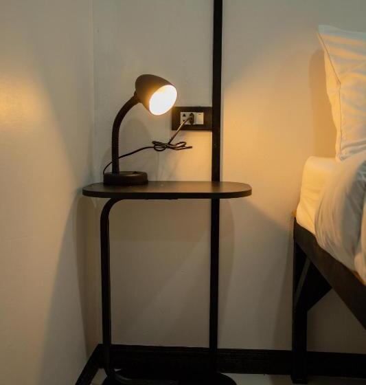Номер Стандарт с Балконом, The Bright House, Koh Phi Phi
