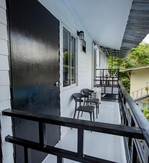 Номер Стандарт с Балконом, The Bright House, Koh Phi Phi