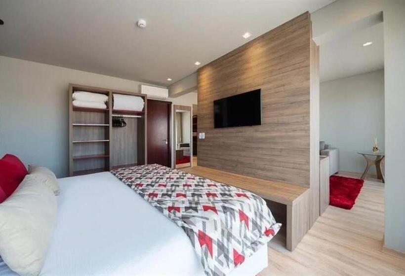 اتاق کلاسیک چهارنفره, Quarto Hotel Laghetto Stilo Borges