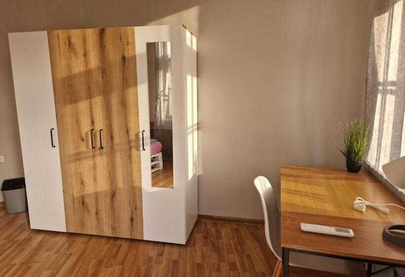 اتاق استاندارد با تراس, Lambo S Corner Varna   Guest Rooms