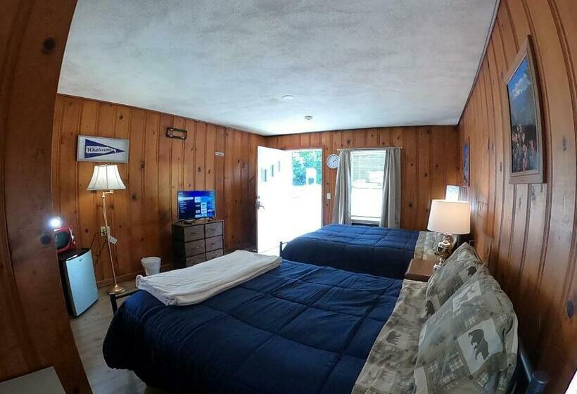 Deluxe Rum, Heart Of The Berkshires Motel