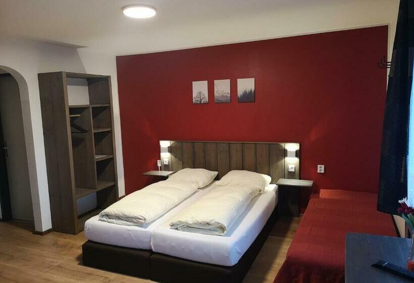 Семейный Номер, Bed & Breakfast Der Tiroler