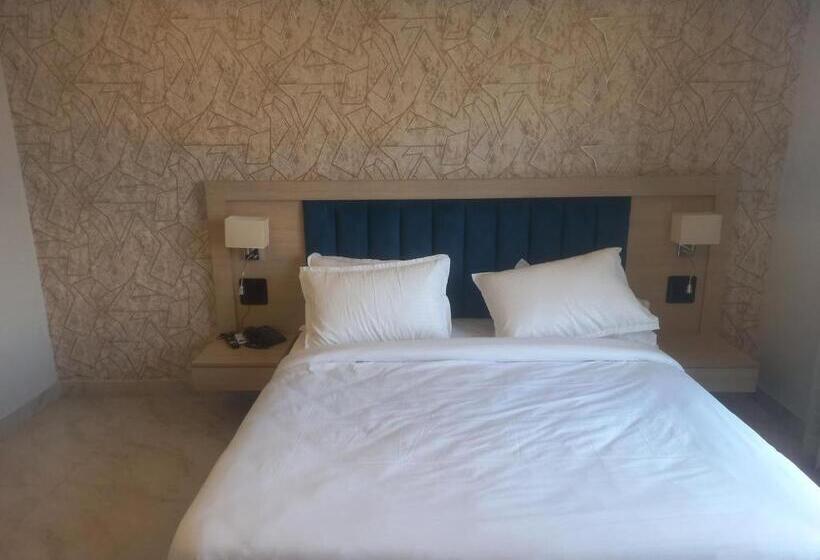 Номер Стандарт, Holiday Grand