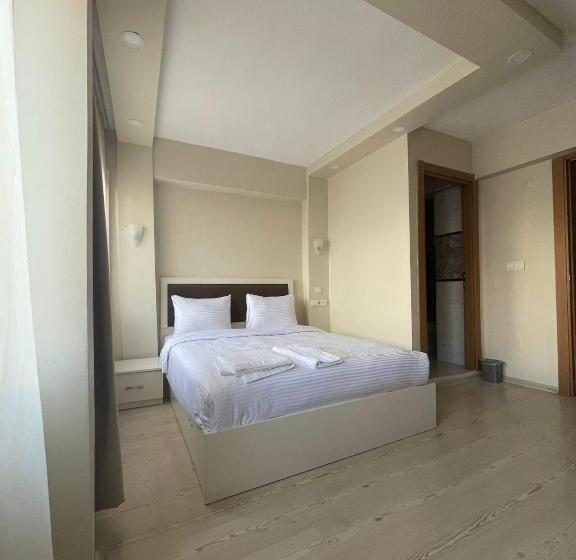 غرفة قياسية, Ufuk Otel