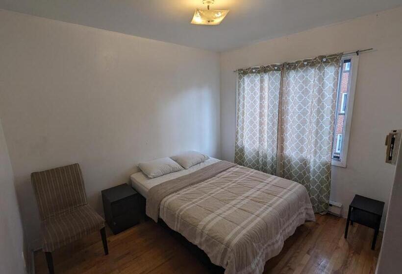 اتاق استاندارد با سرویس بهداشتی مشترک, 4720 Av Dupuis
