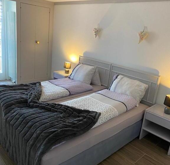 Номер Deluxe с Балконом, Lake Rooms