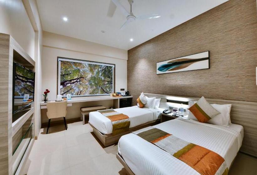 デラックスルーム, Click Hotel Pithampur