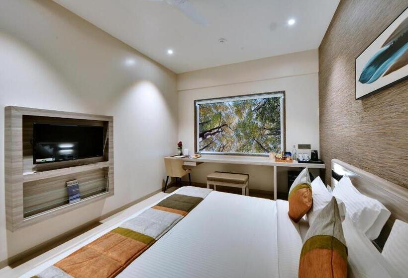 デラックスルーム, Click Hotel Pithampur