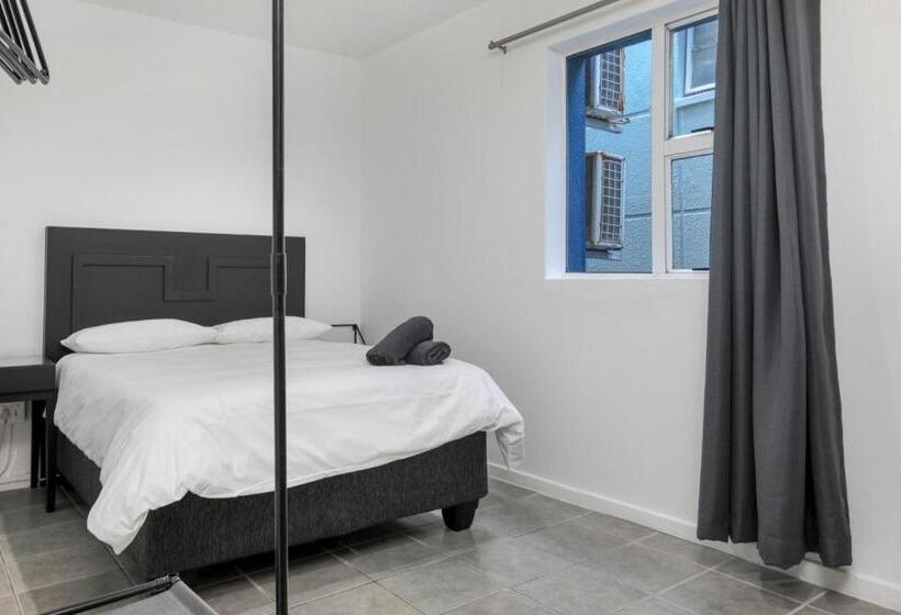 Номер Стандарт, Inn & Out Express Sea Point