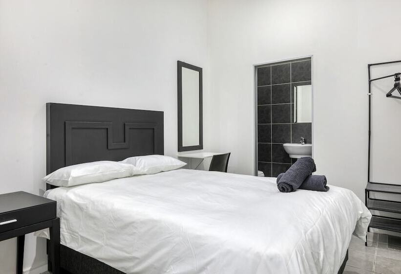 Номер Economy, Inn & Out Express Sea Point