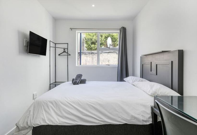 Номер Basic, Inn & Out Express Sea Point