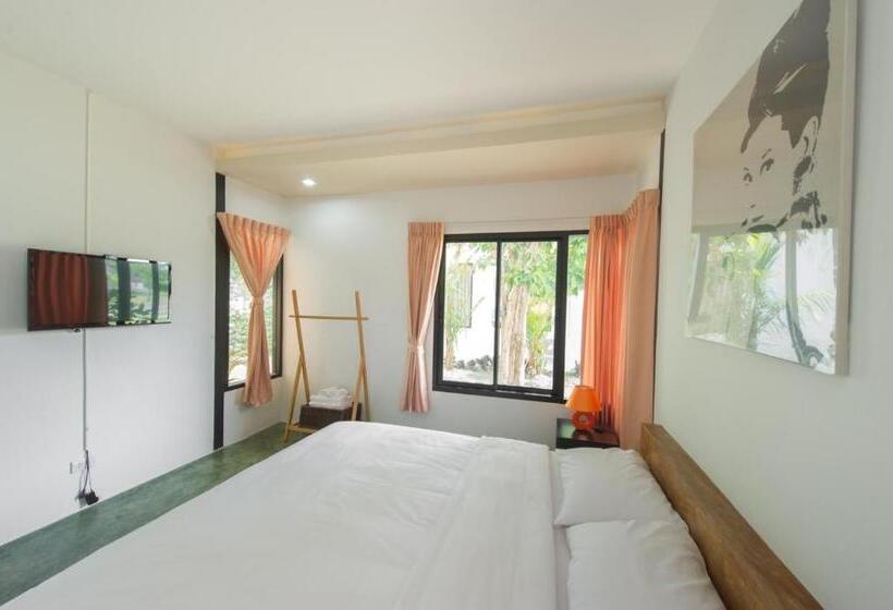 غرفة قياسية, Suptara Resort