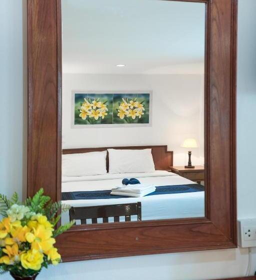 디럭스 룸 킹사이즈 침대, Bevans Place Karon