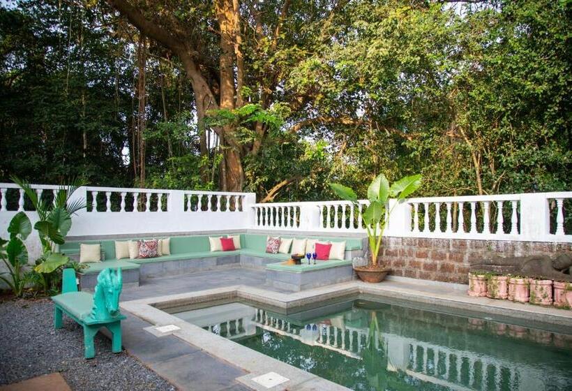 Вилла с 1 спальней и бассейном, Lamrin Ucassaim Goa A 18th Century Portuguese Villa