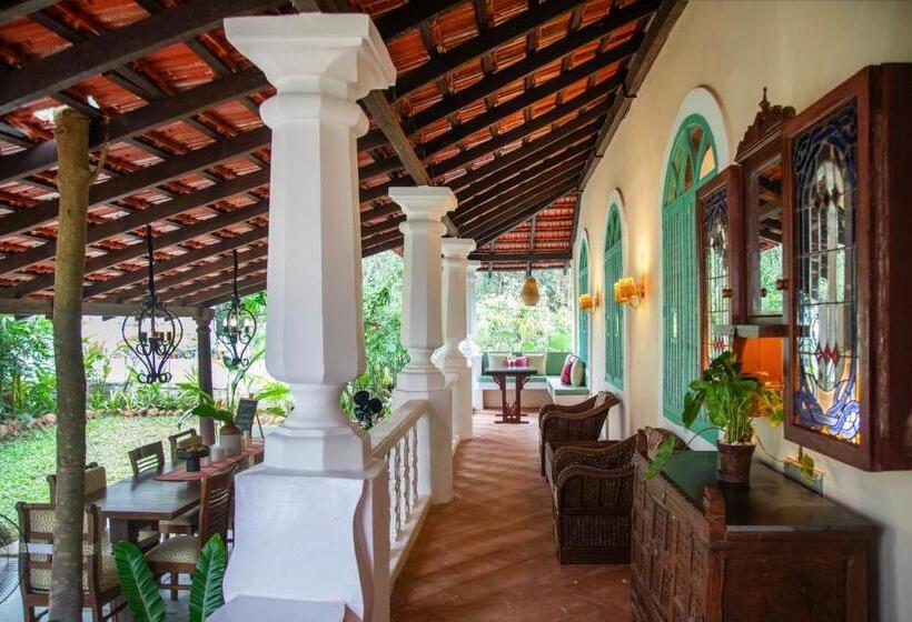 Вилла с 1 спальней и бассейном, Lamrin Ucassaim Goa A 18th Century Portuguese Villa