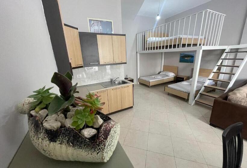استودیو خانوادگی, Lungomare Studio Apartment
