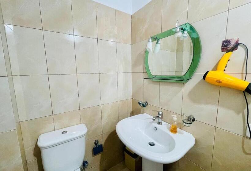 استودیوی استاندارد, Lungomare Studio Apartment