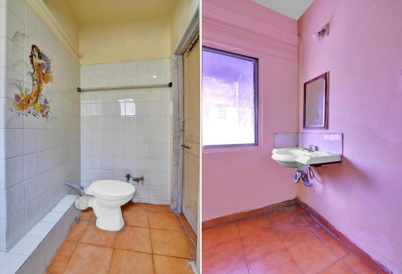 Трехместный Номер Классика, Spot On Hotel Krishna