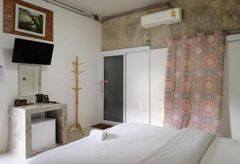스탠다드 룸 킹사이즈 침대, เพ็ญวิวรีสอร์ท Phenview Resort