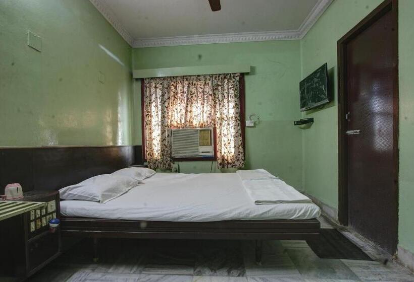 三人经典房间, Spot On Hotel Anandha