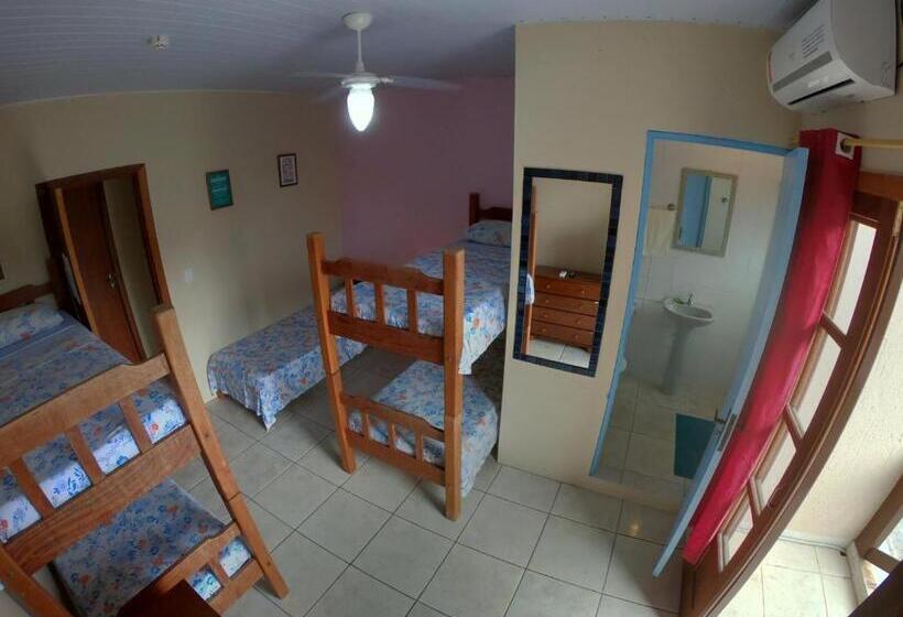 سوییت, Complexo Desenferruja Uma Quadra Praia Da Ferrugem