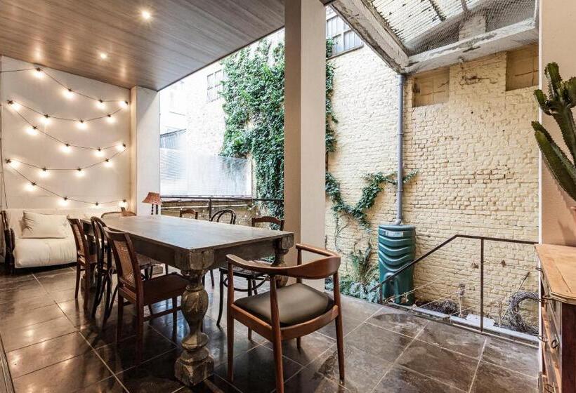 اتاق استاندارد, Comenstay Brussels