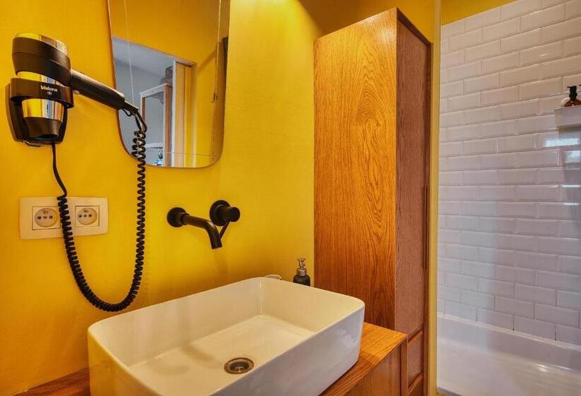 ویلای 1 خوابه, Comenstay Brussels
