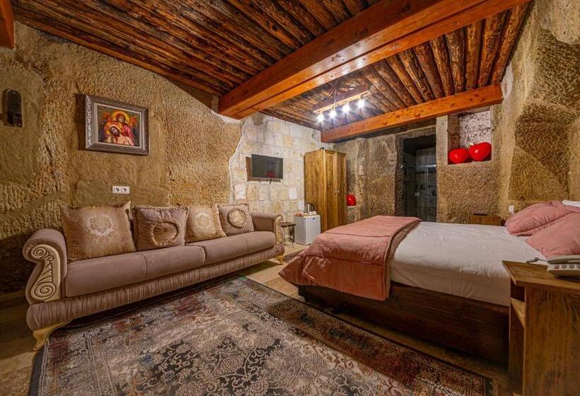 Люкс Повышенной Комфортности, Belenus Cave House
