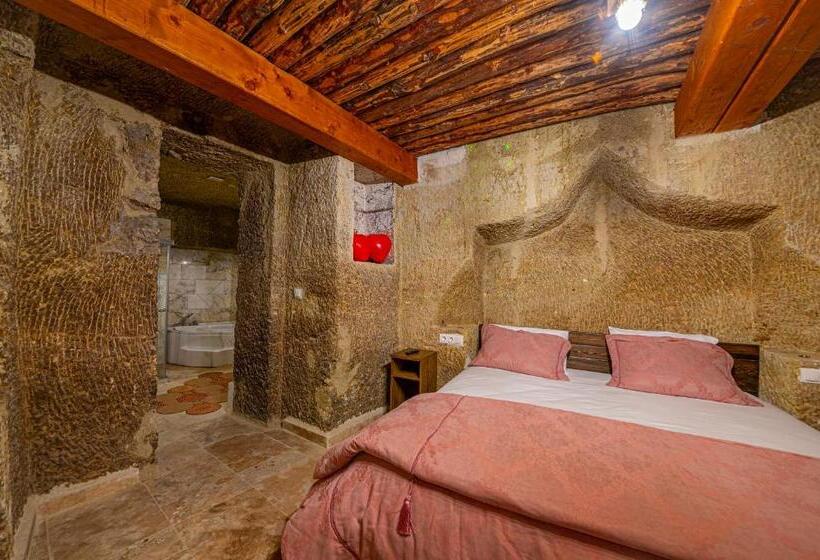 Люкс Повышенной Комфортности, Belenus Cave House