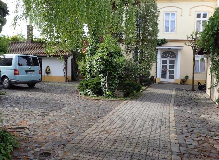 Студио Стандарт Вид на Сад, Pension Prislin