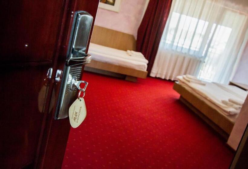 Номер Deluxe Кровать Кинг, Complex Turistic Max International