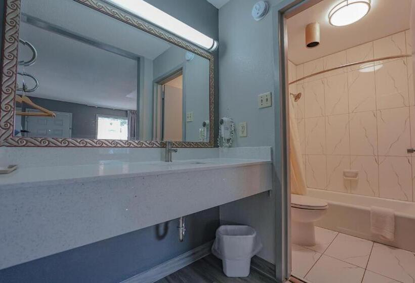 Номер Стандарт 2 Двуспальные Кровати, Executive Inn Locust Grove