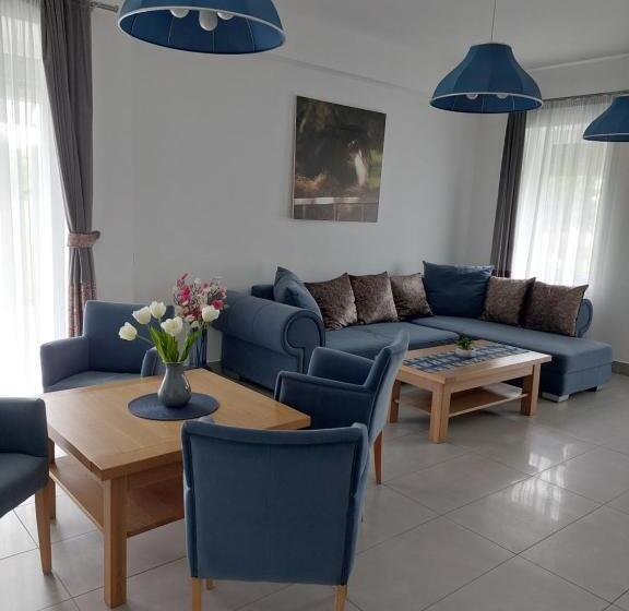 Family Suite, Hédervári Lovas Vendégház