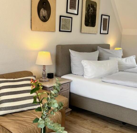 Номер Стандарт, Landhotel Rosenhof Am Plauer See Garni Mit E Säule