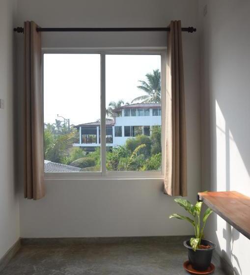 带海景的豪华间, The Stables Hotel Midigama