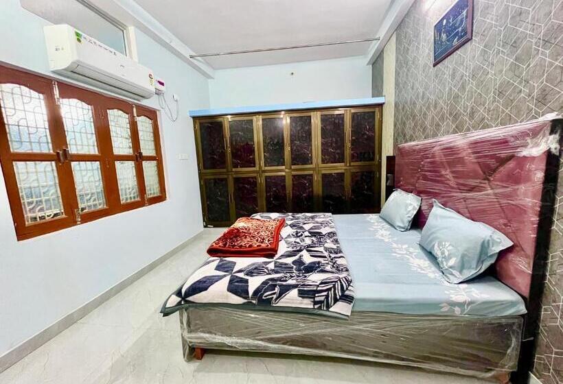 Family Suite, Trilok Residency   Dashashwamedh Varanasi