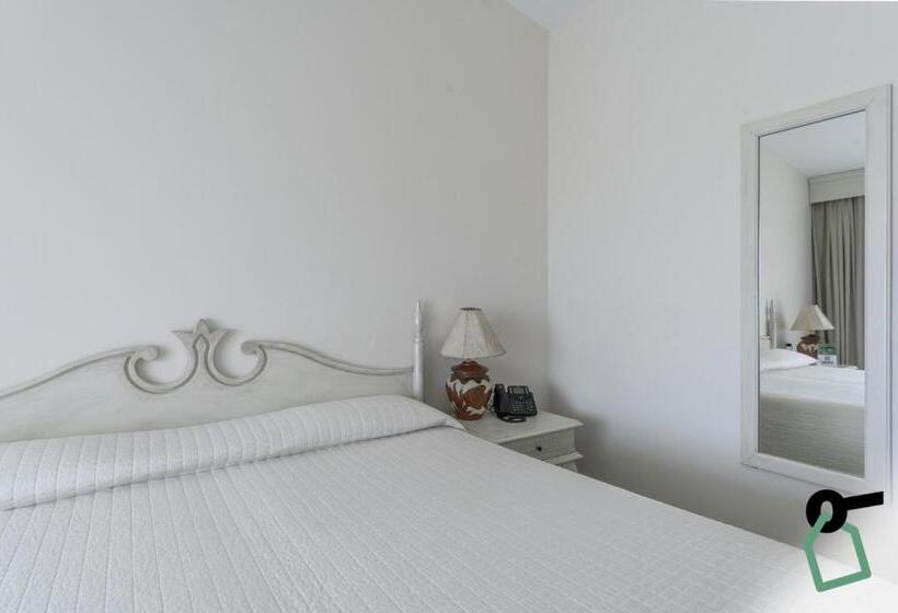 Номер Стандарт Вид на Море, Hotiday Room Collection   Porto Cervo